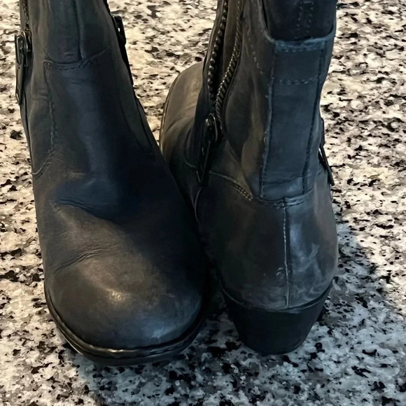 Born Size 7.5 Gray Mila Distressed Leather Side Zip Mid Calf Boots - Picture 2 of 6